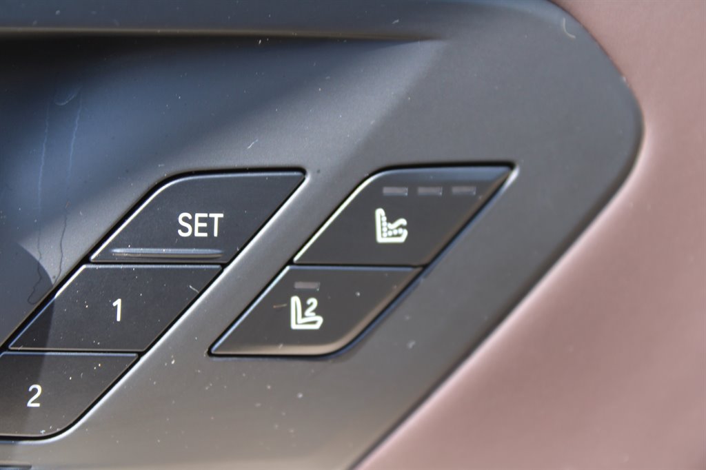 Used 2019 BMW X5 xDrive50i w/ M Sport Package AWD/4WD image 35