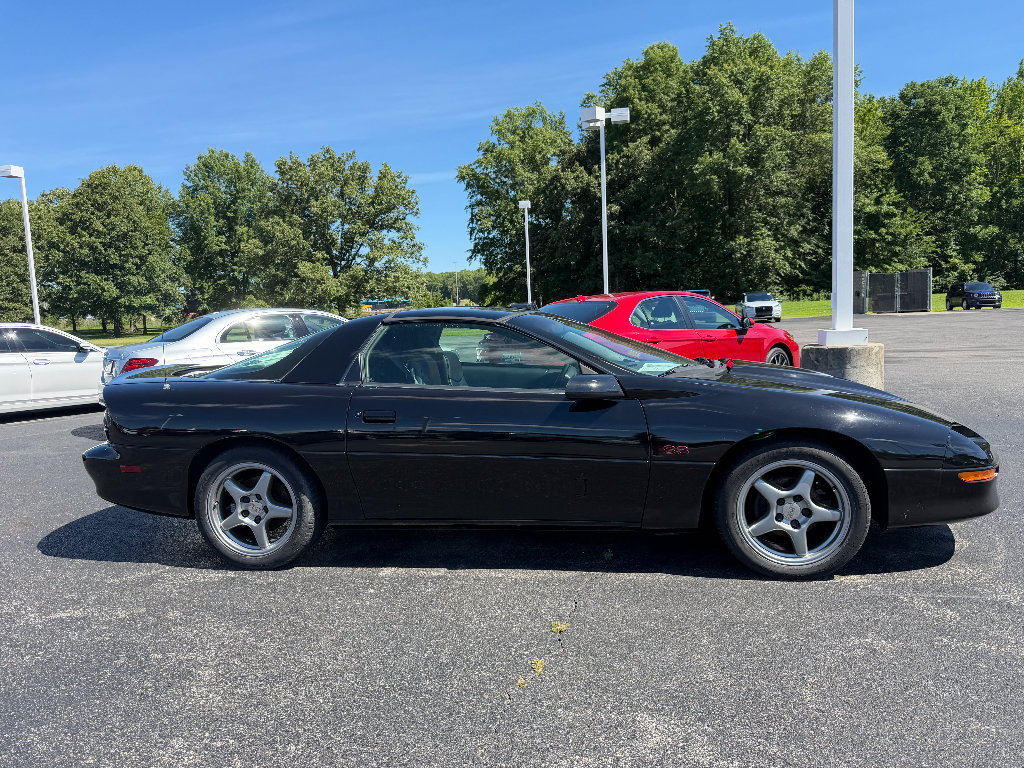 Used 1996 Chevrolet Camaro Z28 RWD image 8