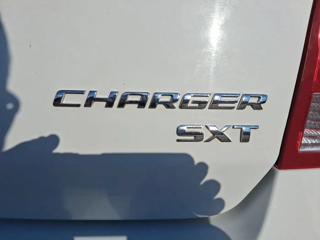 Used 2010 Dodge Charger SXT RWD image 18