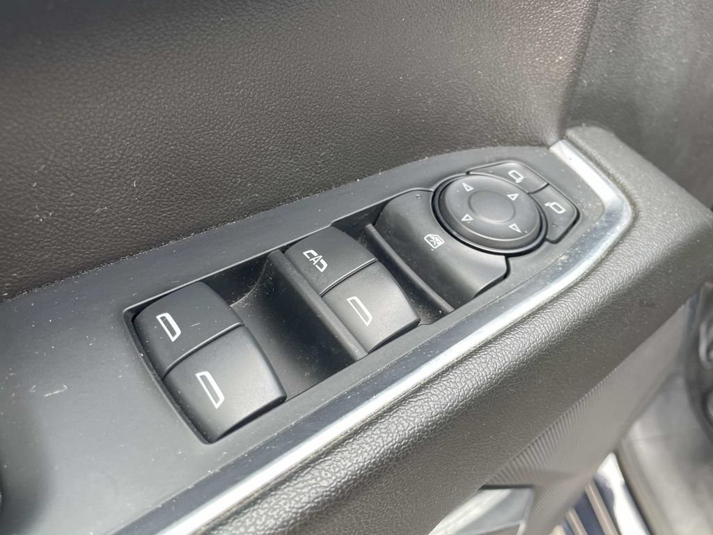 Used 2024 Chevrolet Silverado 1500 LT AWD/4WD image 15