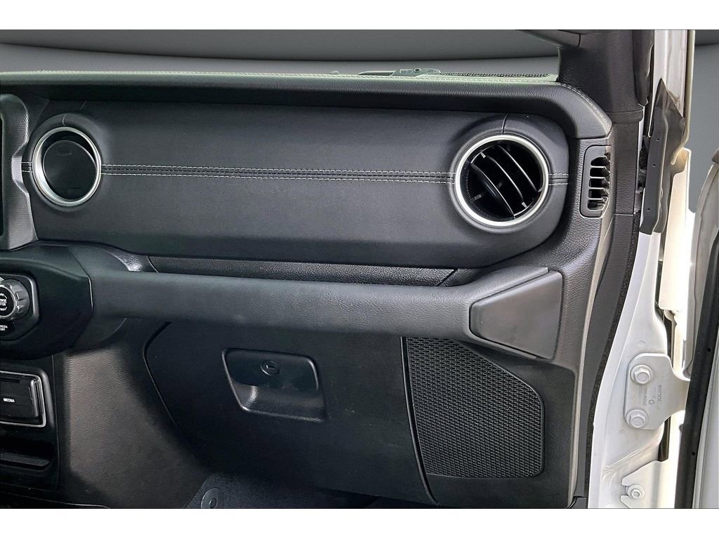 Used 2022 Jeep Wrangler Unlimited Sahara w/ LED Lighting Group image 17