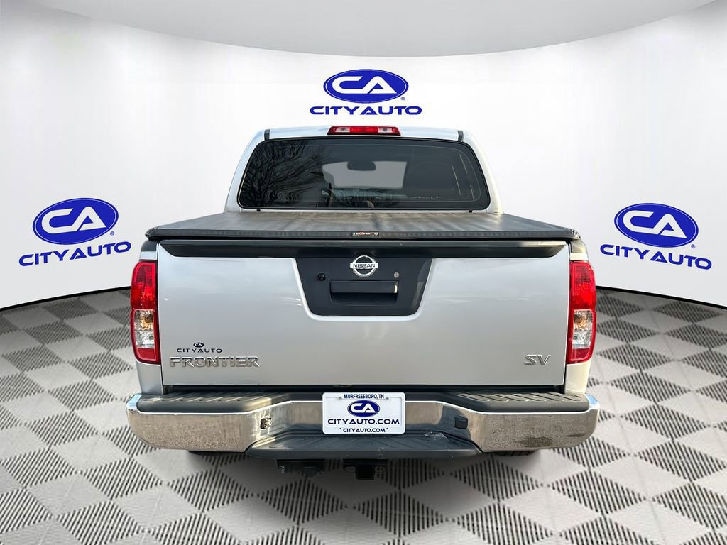 Used 2014 Nissan Frontier SV image 5