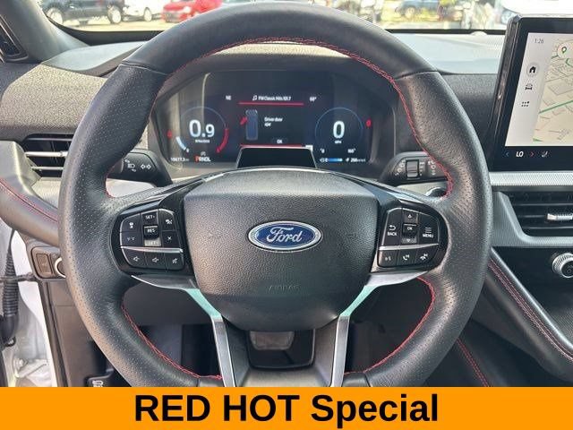 Used 2025 Ford Explorer ST-Line w/ ST-Line Street Pack AWD/4WD image 16