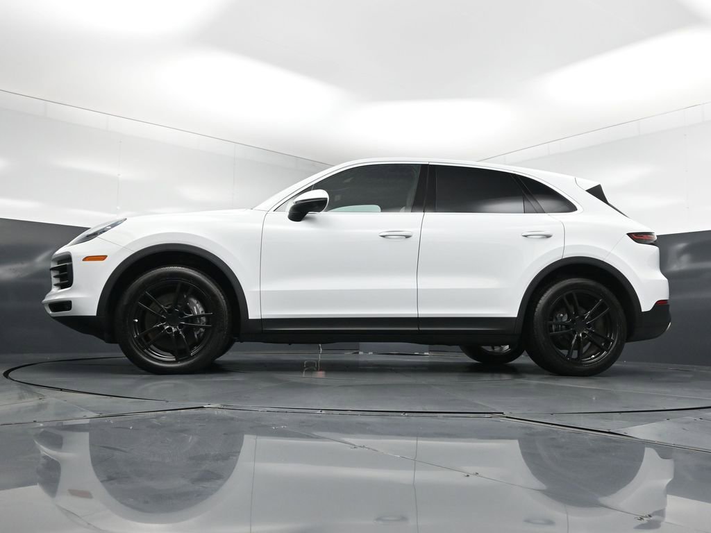 Certified 2023 Porsche Cayenne AWD/4WD image 24