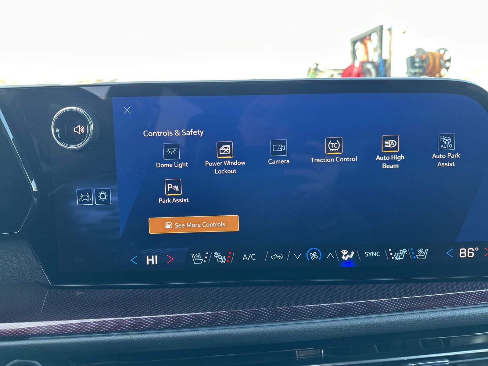 Used 2024 Chevrolet Traverse RS AWD/4WD image 66