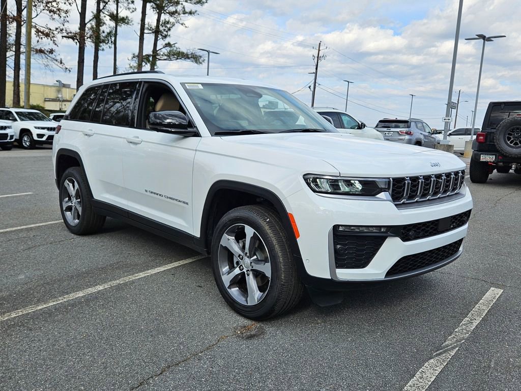New 2026 Jeep Grand Cherokee Limited w/ Luxury Tech Group II