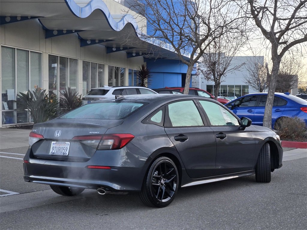 Used 2025 Honda Civic Sport image 4