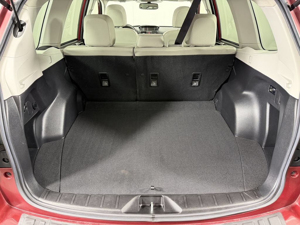 Used 2014 Subaru Forester 2.5i Limited AWD/4WD image 12
