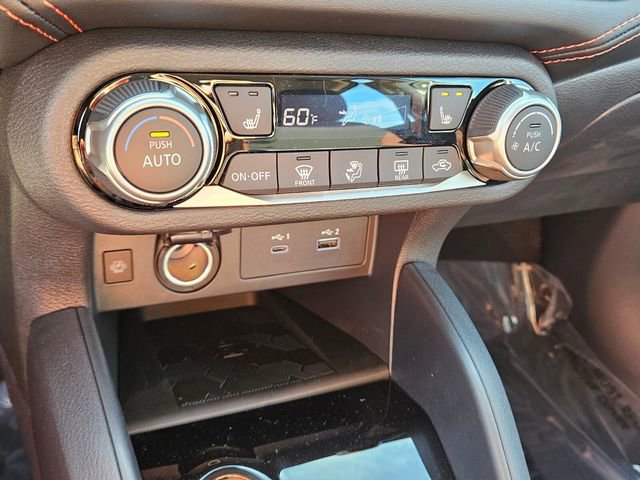 New 2025 Nissan Versa SR w/ Trunk Package FWD image 22