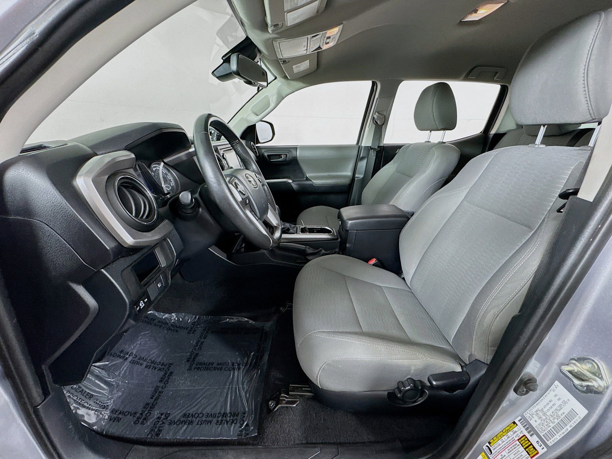 Certified 2018 Toyota Tacoma SR5 AWD/4WD image 12