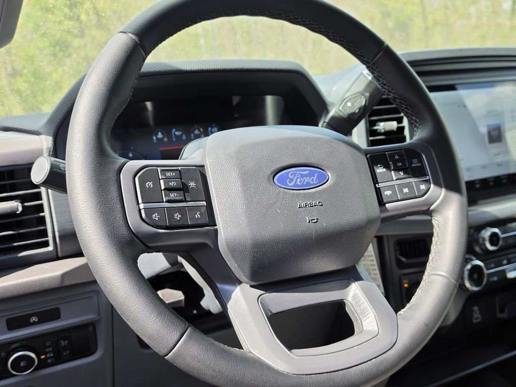Used 2025 Ford F150 XLT w/ Equipment Group 301A Standard image 9