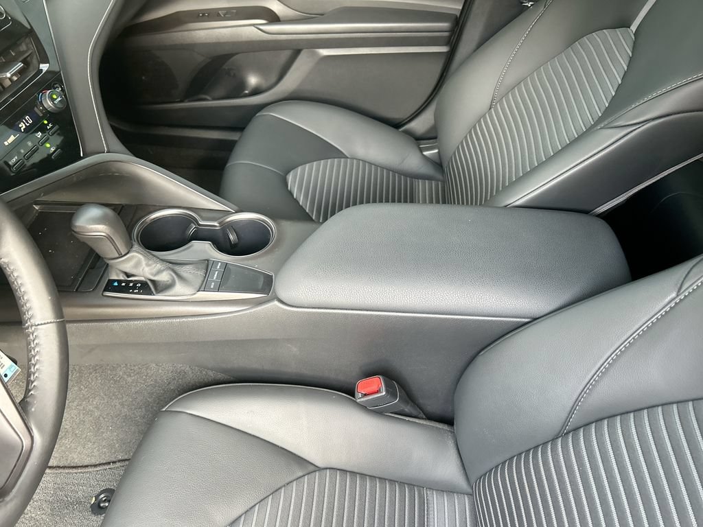 Used 2024 Toyota Camry SE FWD image 27