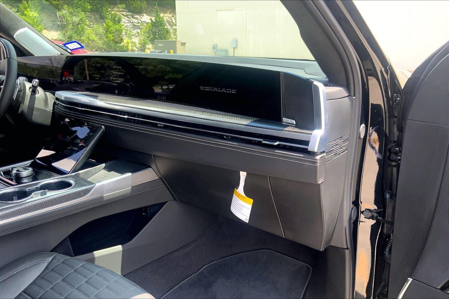 Certified 2026 Cadillac Escalade ESV V w/ LPO, ONYX Package AWD/4WD image 17
