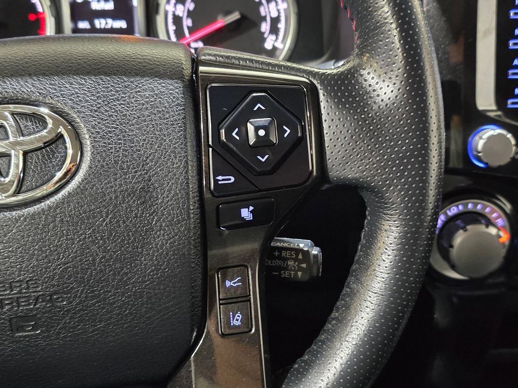 Used 2020 Toyota 4Runner Venture image 19