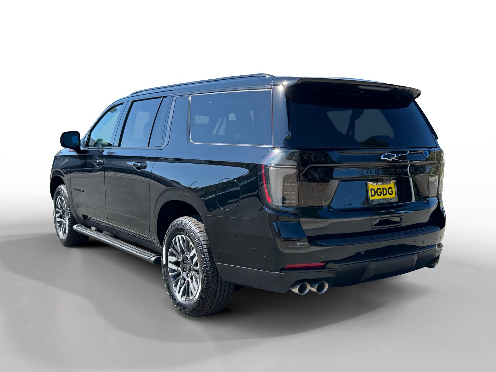New 2026 Chevrolet Suburban Z71 w/ Z71 Off-Road Package AWD/4WD image 3