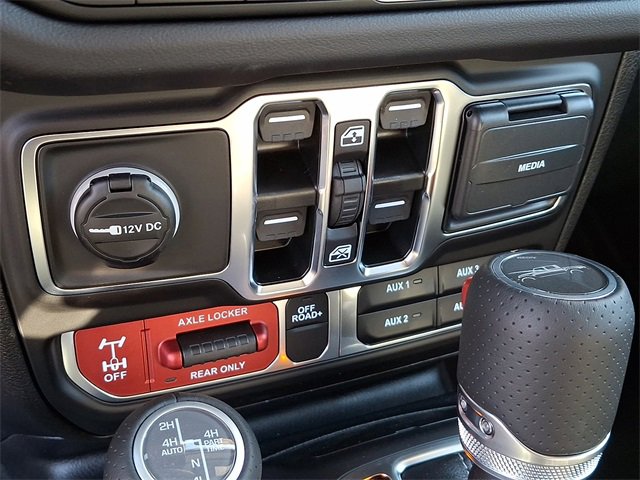 New 2025 Jeep Gladiator Mojave image 21