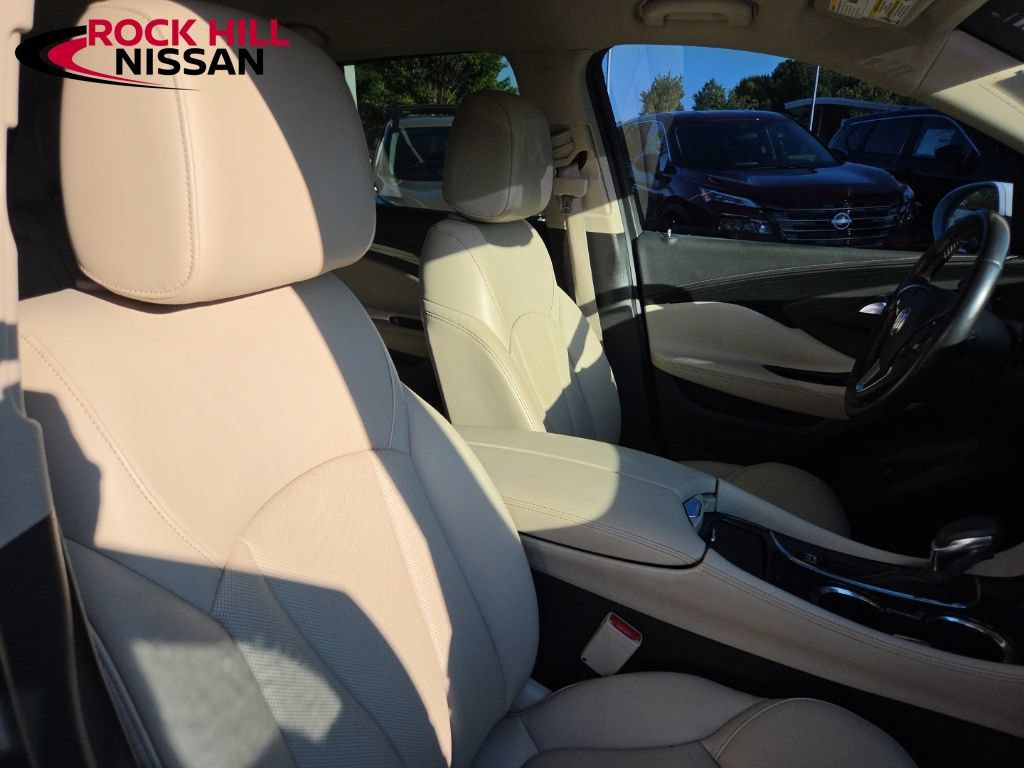 Used 2017 Buick Envision Essence FWD image 36