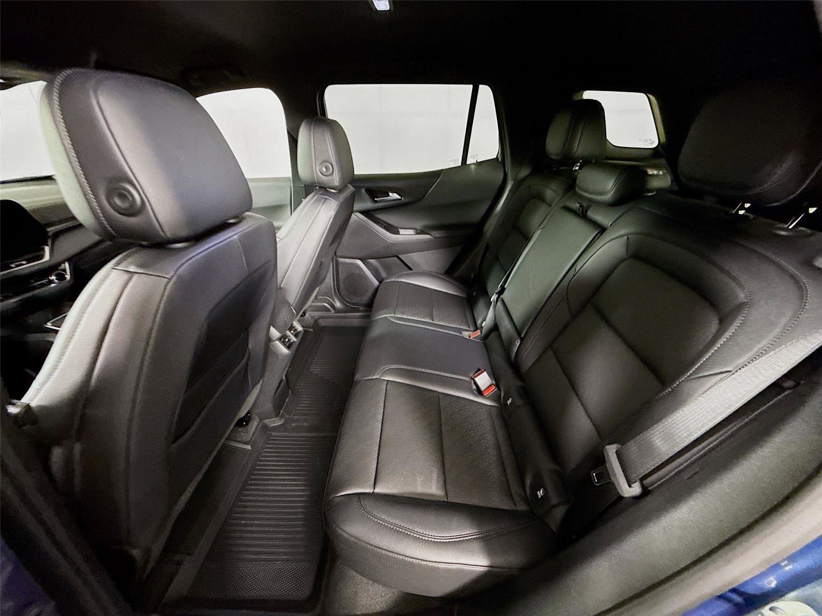 New 2026 Chevrolet Equinox LT w/ Convenience Package II image 18