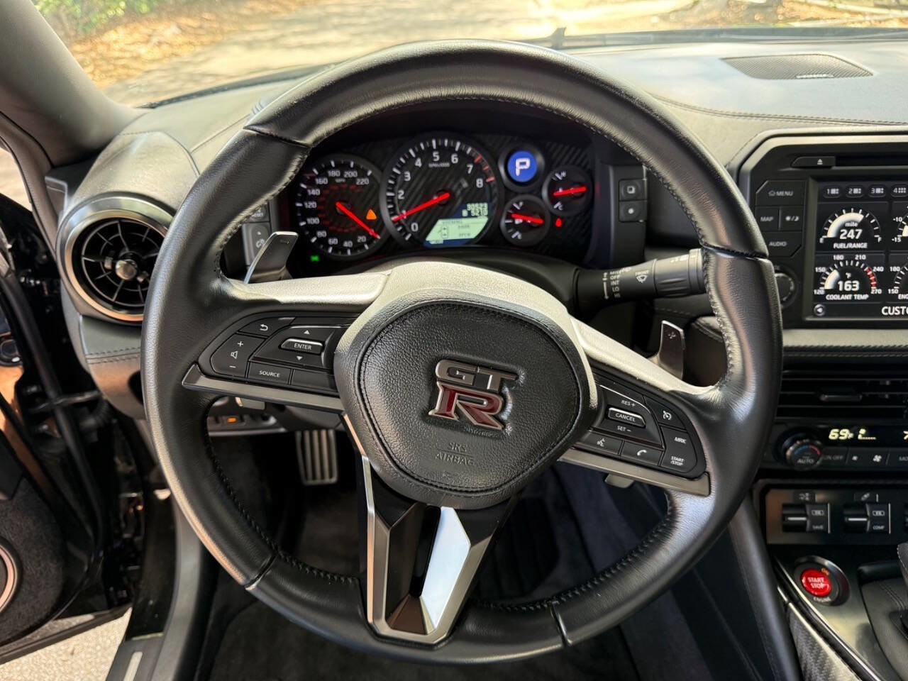 Used 2024 Nissan GT-R Premium w/ Floor Mat Package AWD/4WD image 19