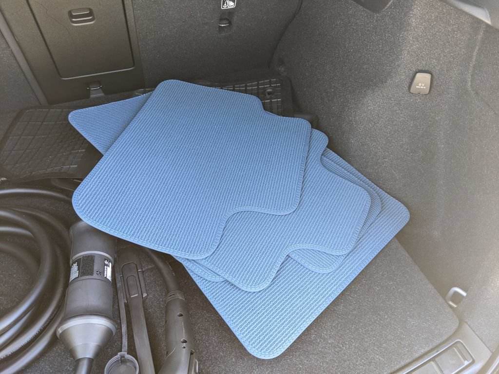 Certified 2023 Volvo XC40 Recharge Ultimate AWD/4WD image 27
