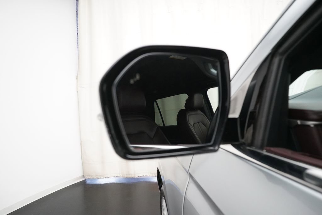 Used 2024 Ford Expedition Limited image 25