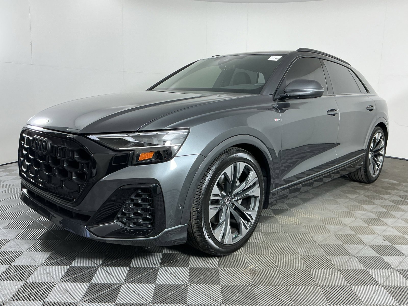 New 2026 Audi Q8 Premium Plus AWD/4WD image 3