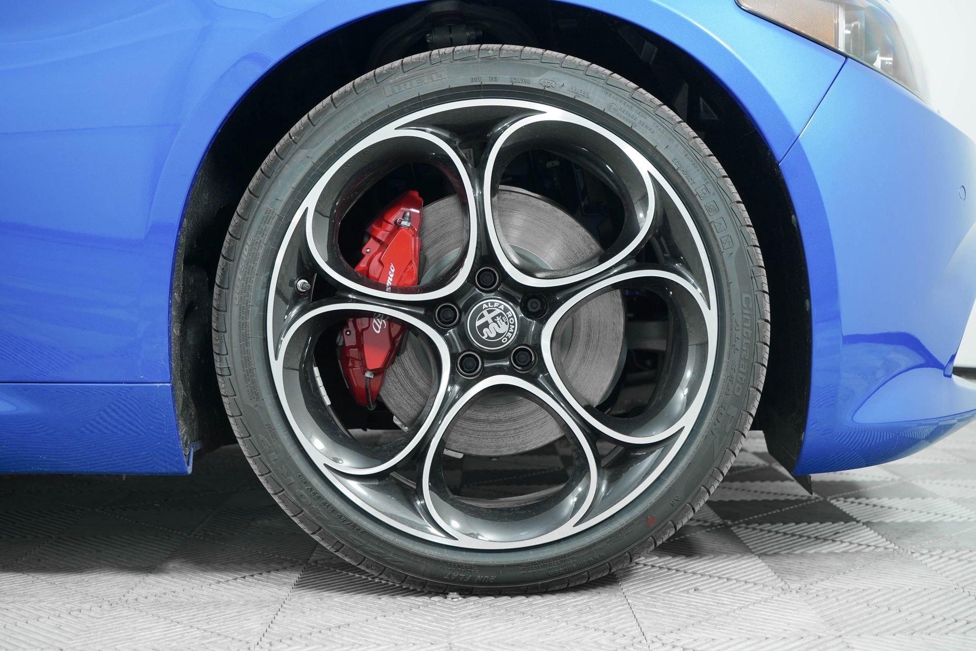 New 2025 Alfa Romeo Giulia image 9