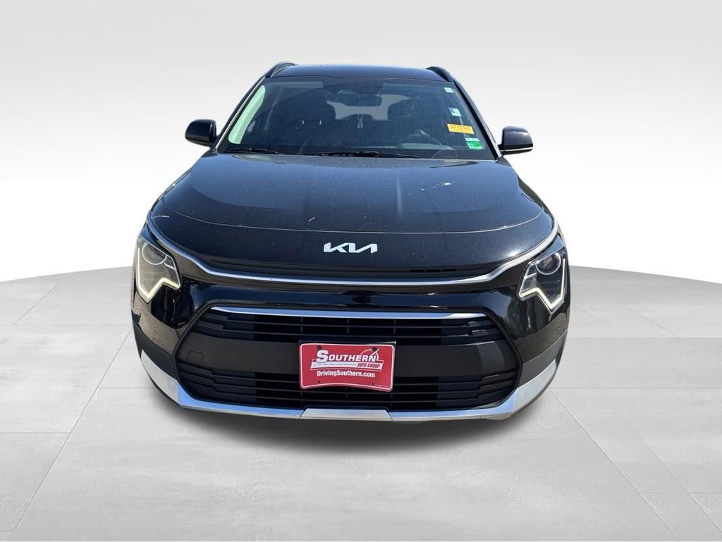 Used 2023 Kia Niro LX FWD image 9