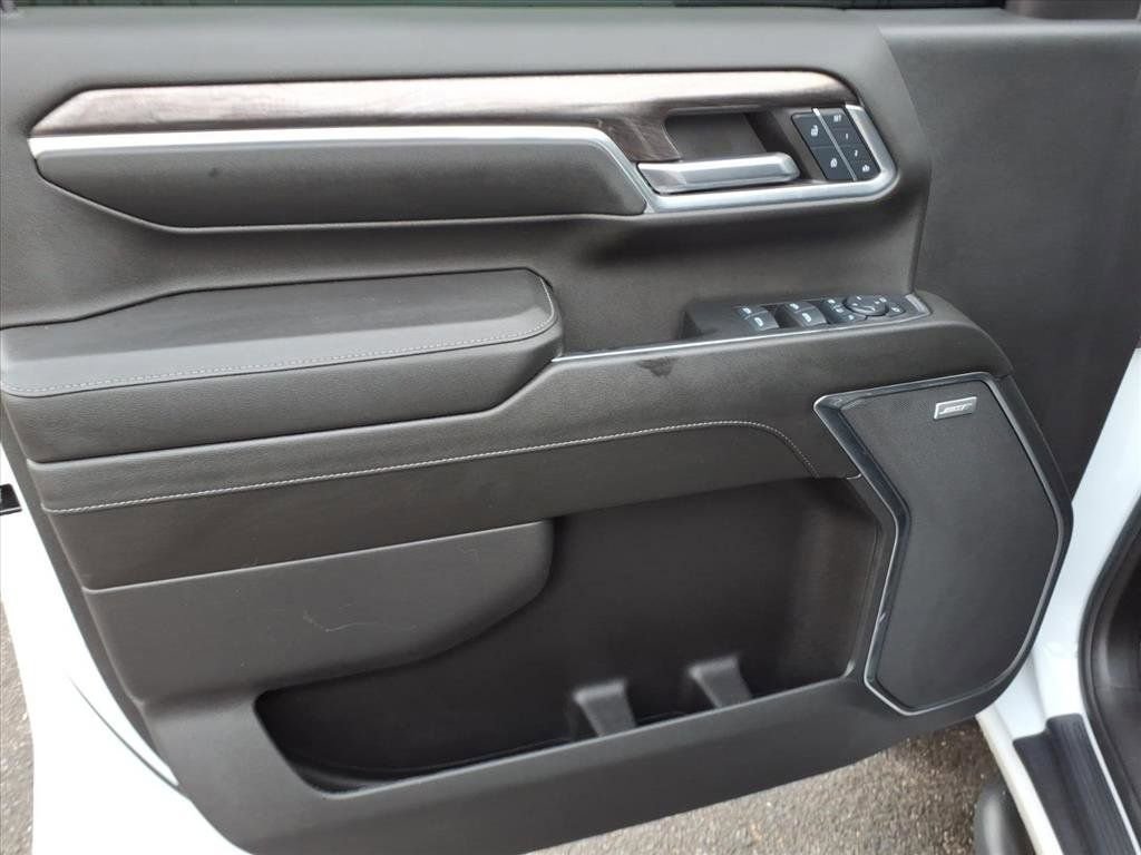 Used 2024 Chevrolet Silverado 2500 LTZ w/ LTZ Convenience Package image 22