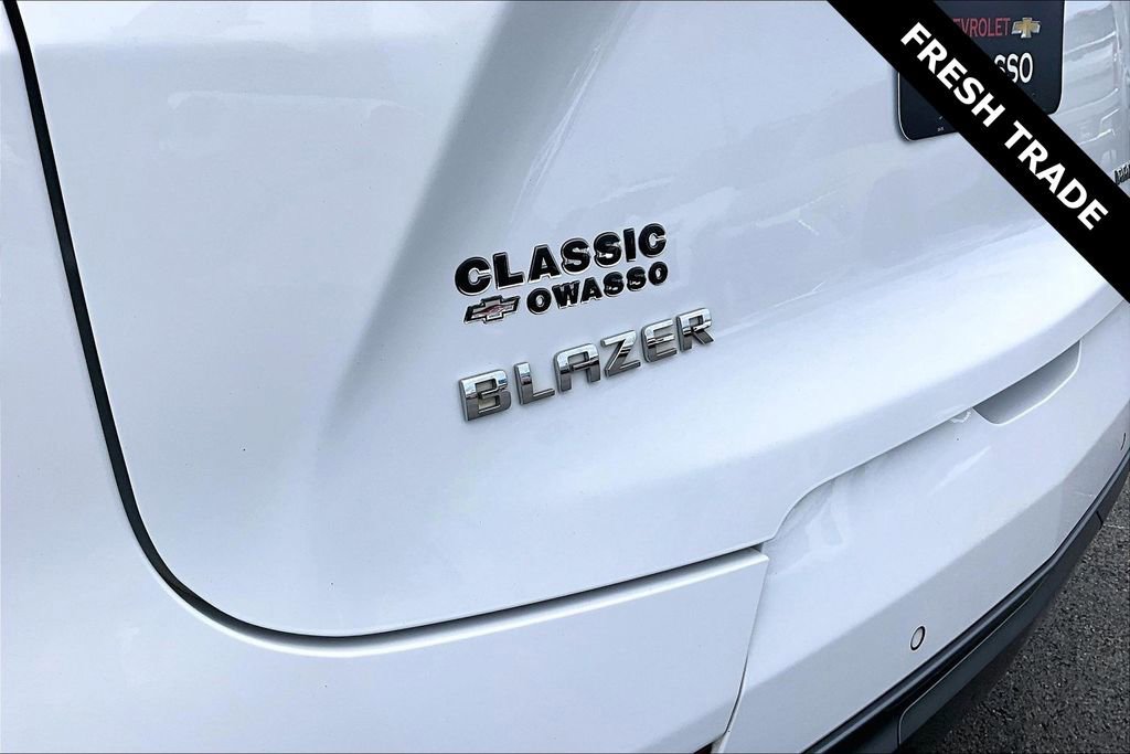 Used 2019 Chevrolet Blazer Premier w/ Sun and Wheels Package image 23