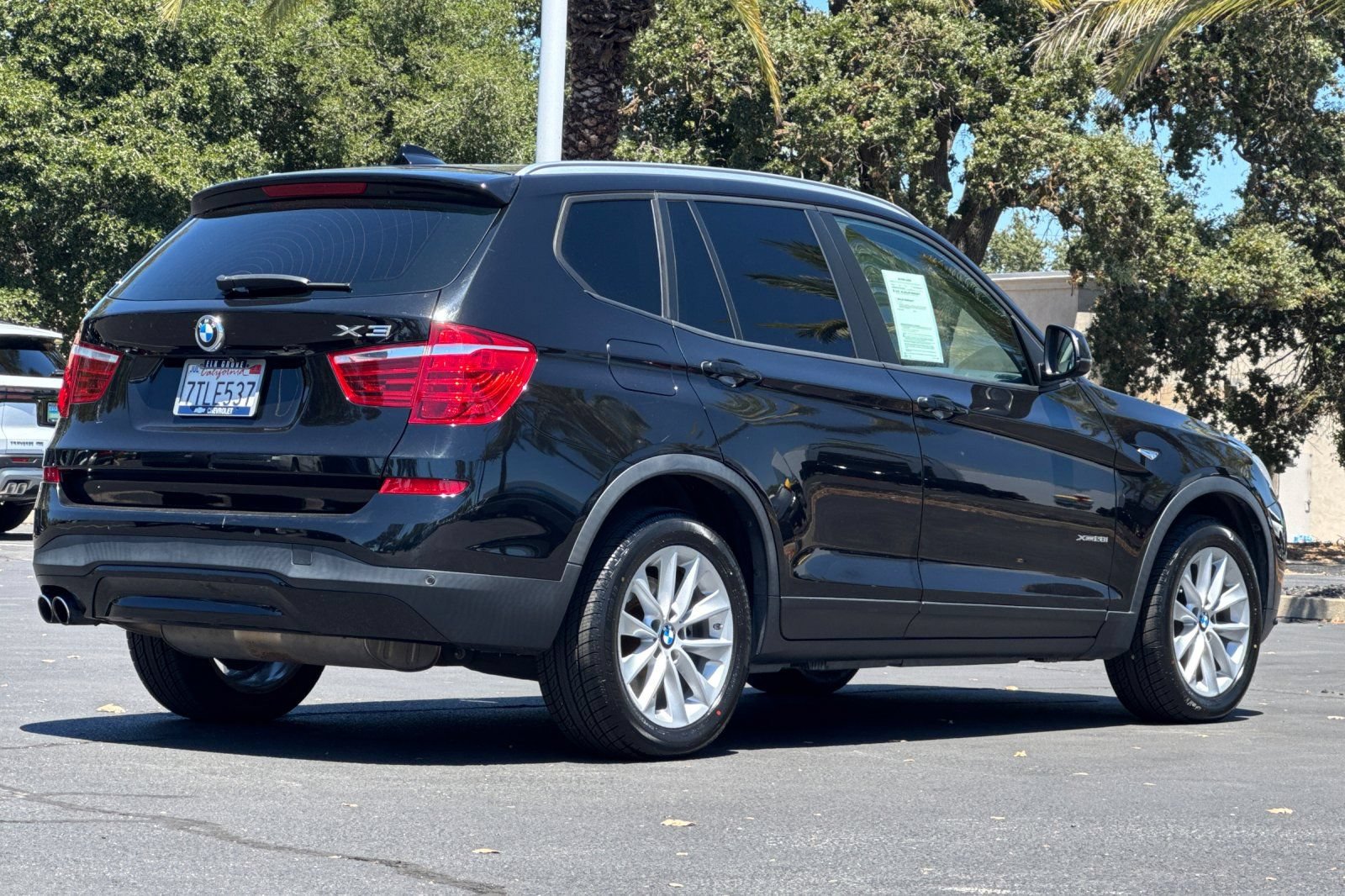Used 2017 BMW X3 xDrive28i AWD/4WD image 3