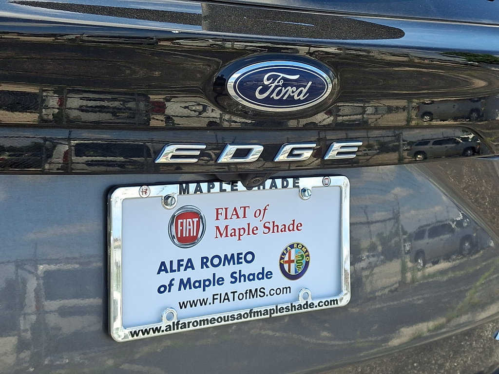Used 2024 Ford Edge Titanium AWD/4WD image 16