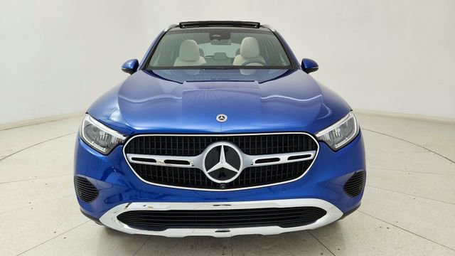 Used 2025 Mercedes-Benz GLC 350e 4MATIC image 2