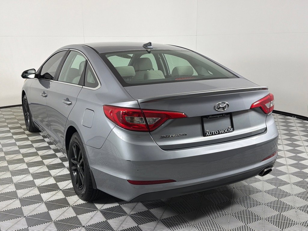 Used 2015 Hyundai Sonata SE FWD image 6
