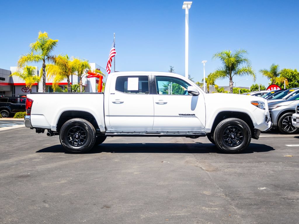 Used 2019 Toyota Tacoma SR5 w/ Exterior Package RWD image 14