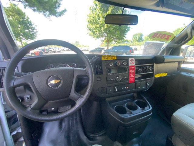 Used 2018 Chevrolet Express 2500 image 26