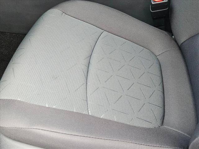 New 2025 Toyota RAV4 XLE w/ Convenience Package FWD image 4