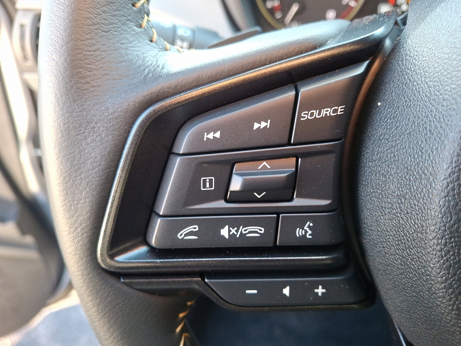 Certified 2025 Subaru Crosstrek 2.5i Sport w/ Crosstrek Mirror Package image 21