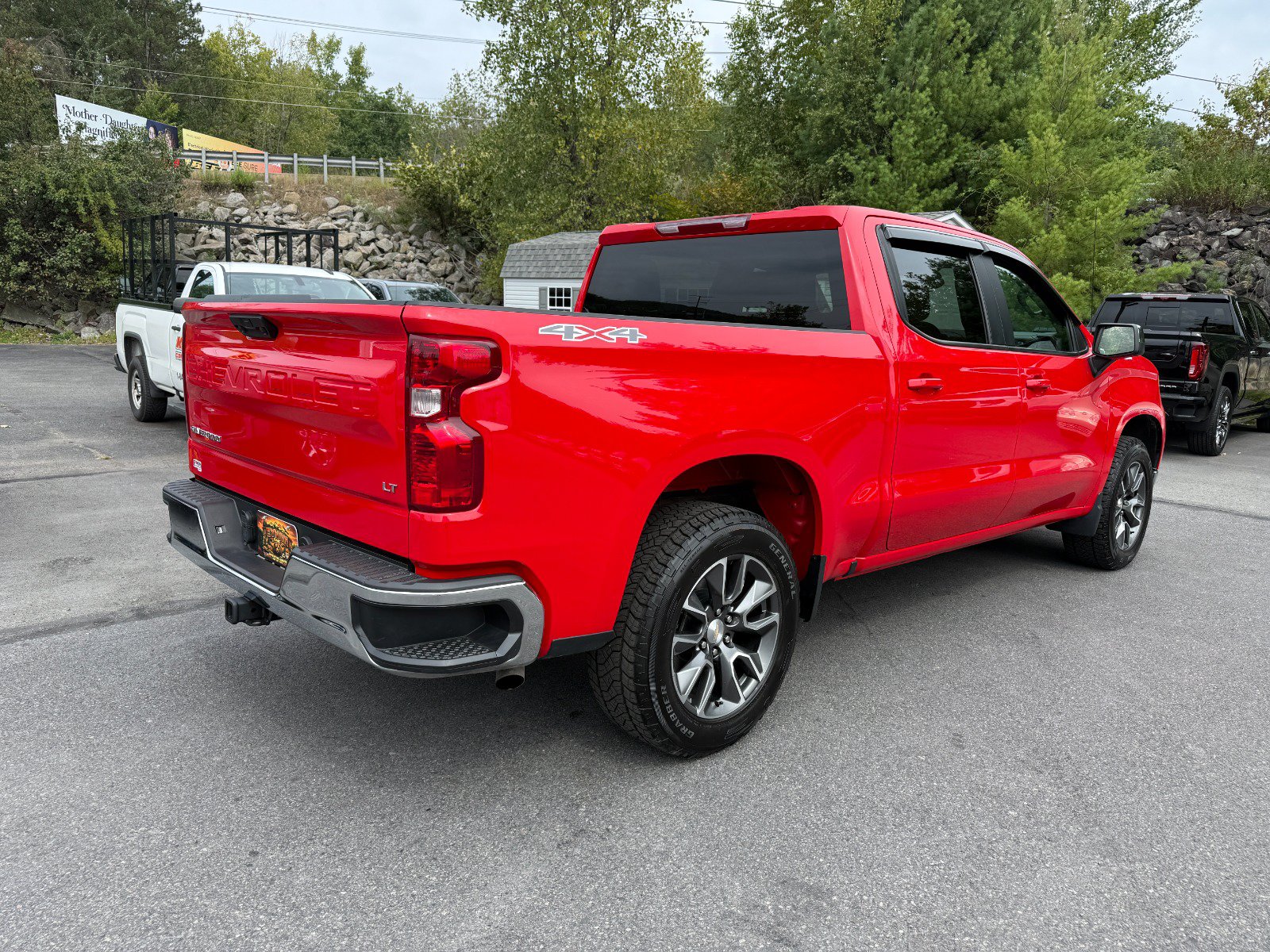 Certified 2024 Chevrolet Silverado 1500 LT AWD/4WD image 5