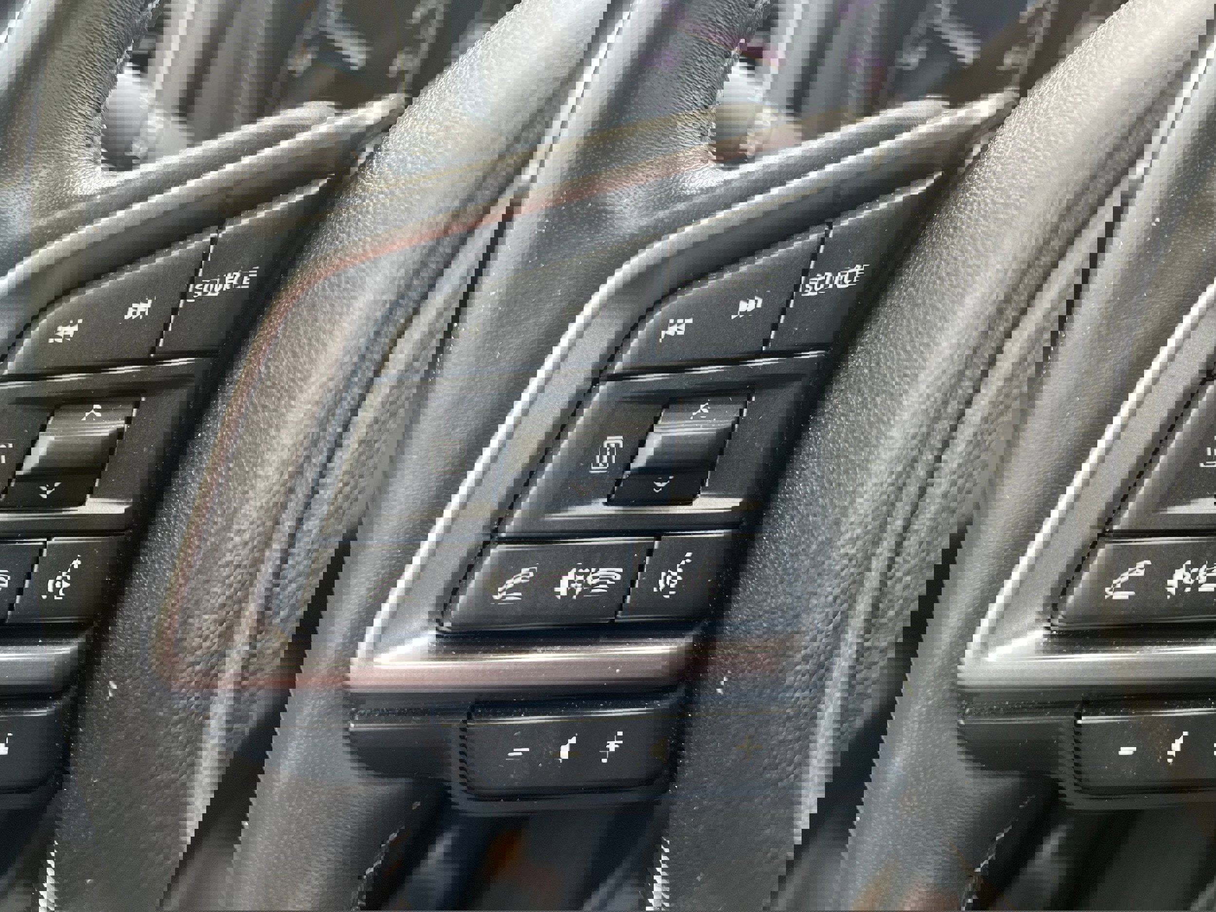 Used 2023 Subaru Ascent Touring image 21