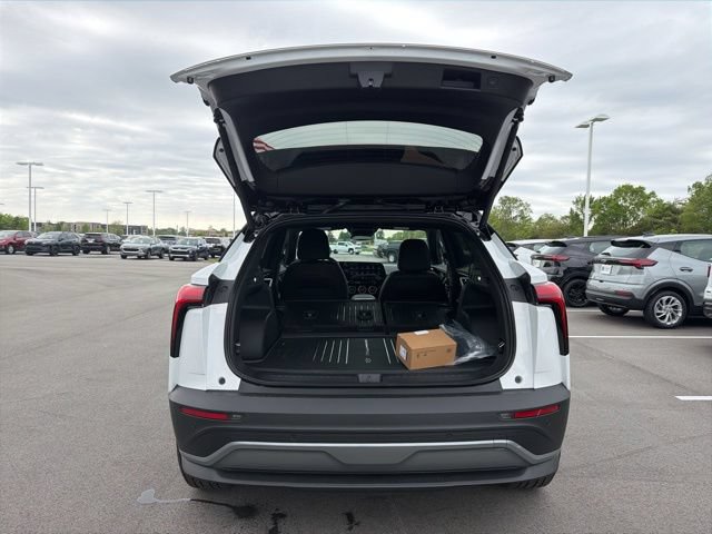 New 2026 Chevrolet Blazer EV LT AWD/4WD image 9