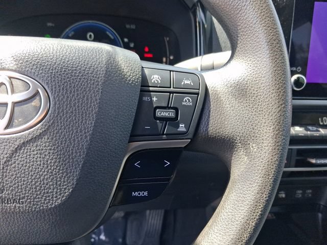 Used 2025 Toyota Camry LE FWD image 18