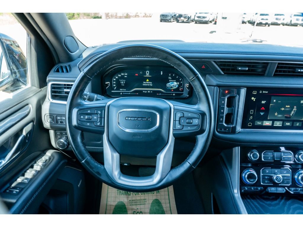 Used 2024 GMC Yukon XL Denali AWD/4WD image 21