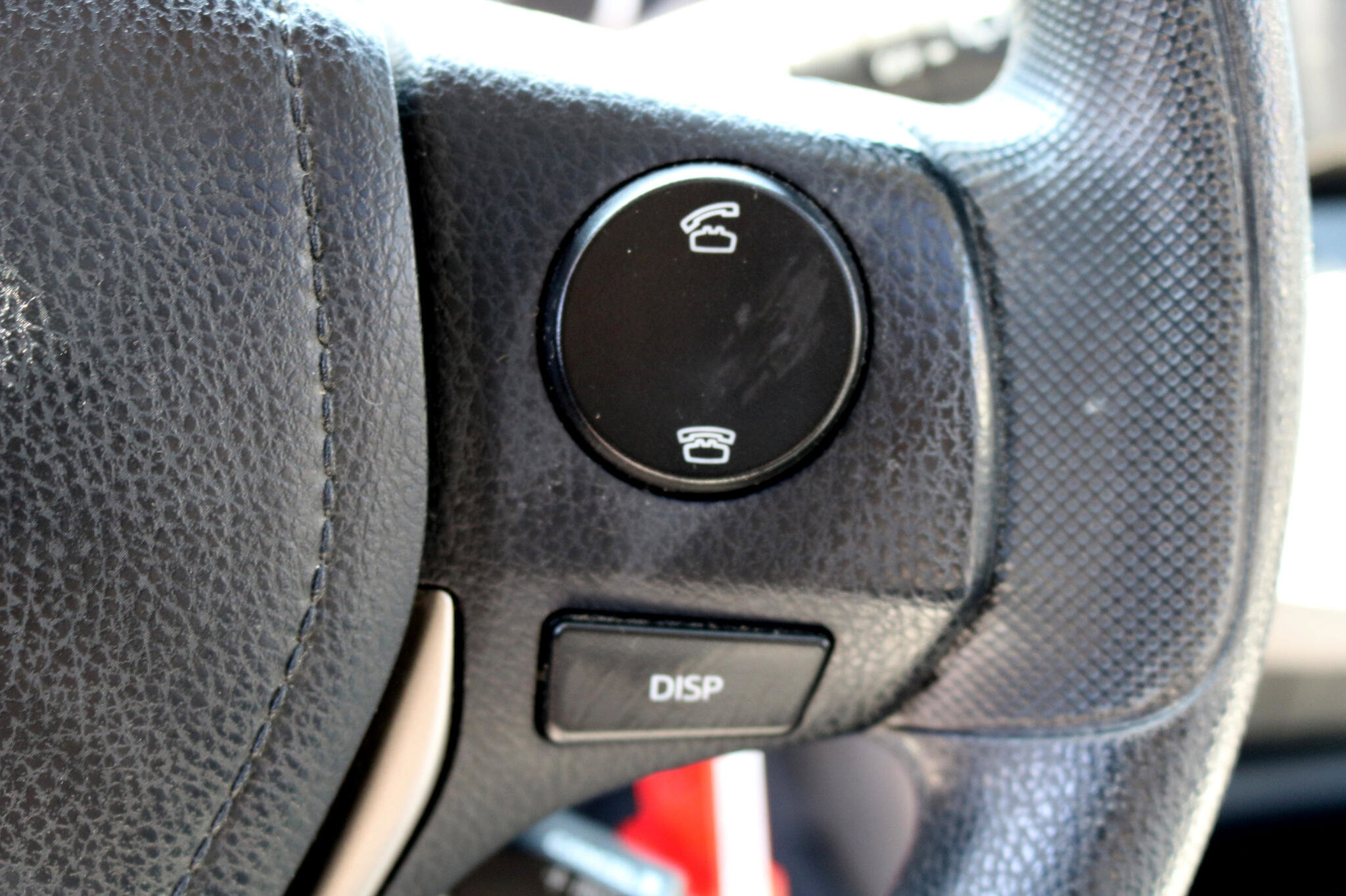 Used 2013 Toyota RAV4 XLE image 19