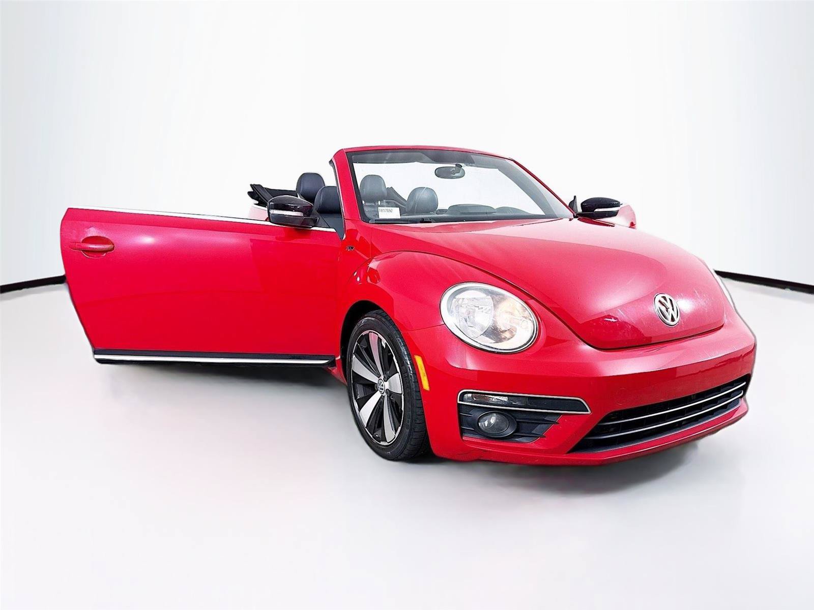 Used 2015 Volkswagen Beetle R-Line FWD image 13