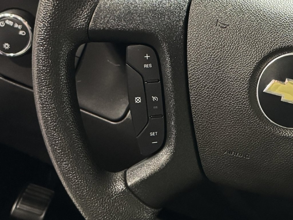 Used 2023 Chevrolet Express 3500 LS RWD image 4
