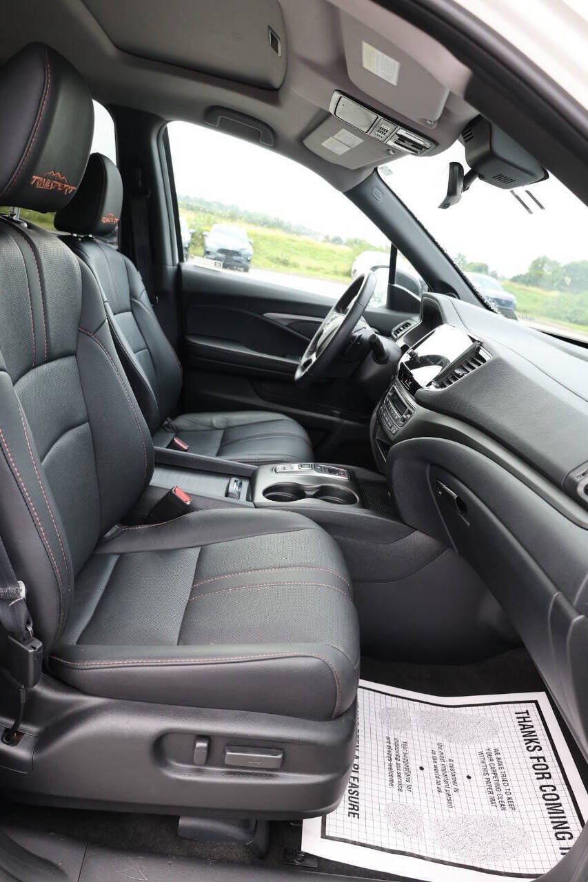 Used 2022 Honda Pilot TrailSport image 15