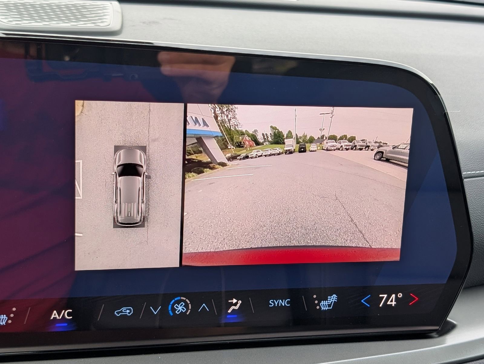 New 2026 Chevrolet Traverse LT w/ Enhanced Driving Package image 28