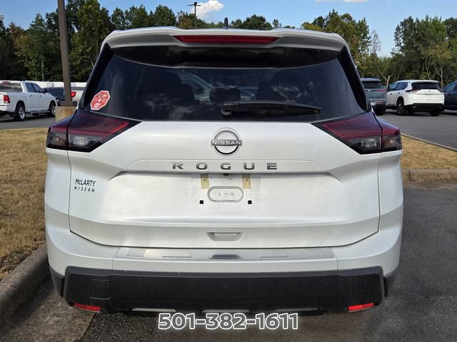 Certified 2026 Nissan Rogue SV w/ Cold Weather Package FWD image 4