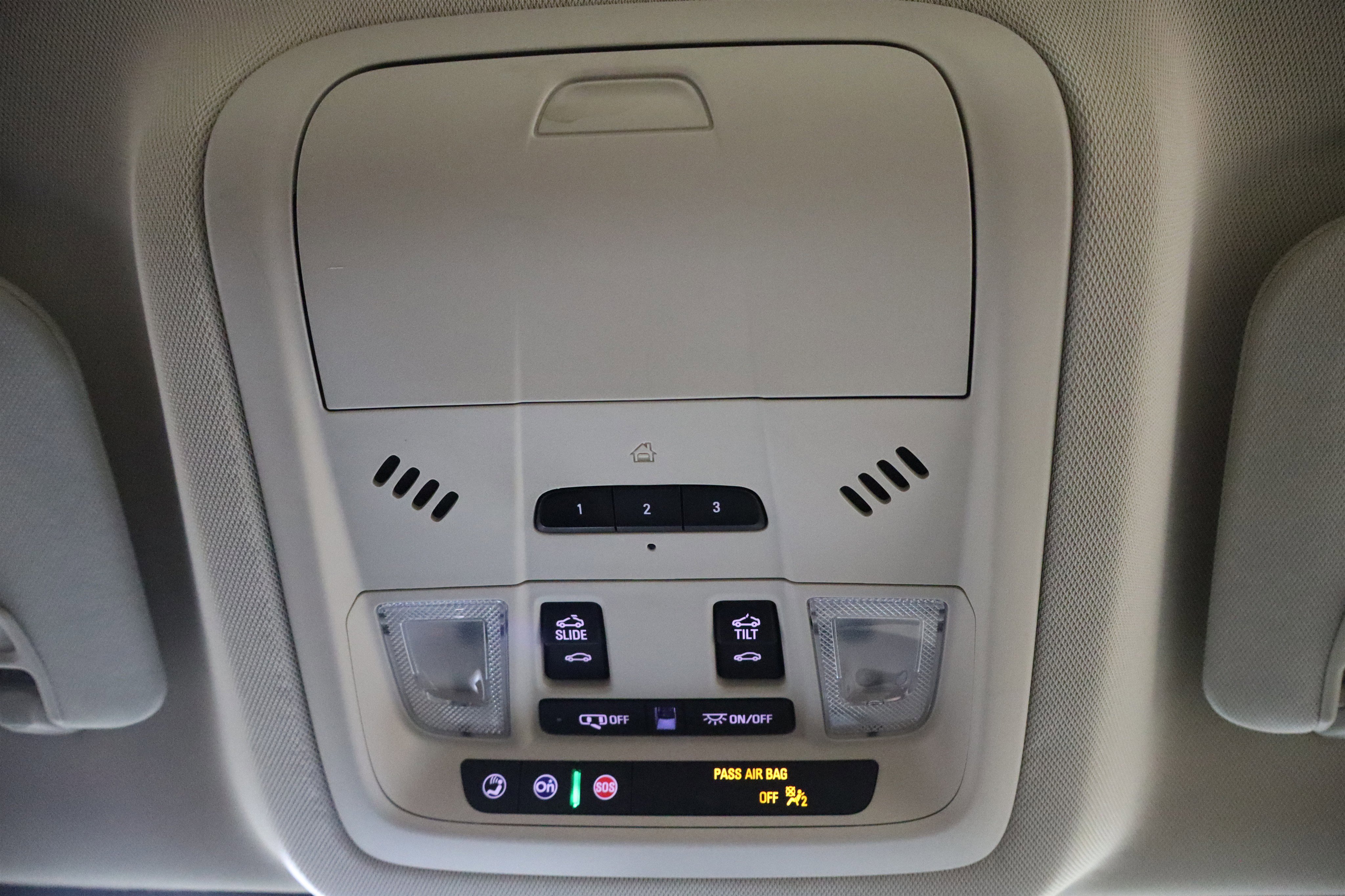 Used 2022 GMC Acadia Denali w/ Denali Ultimate Package image 26